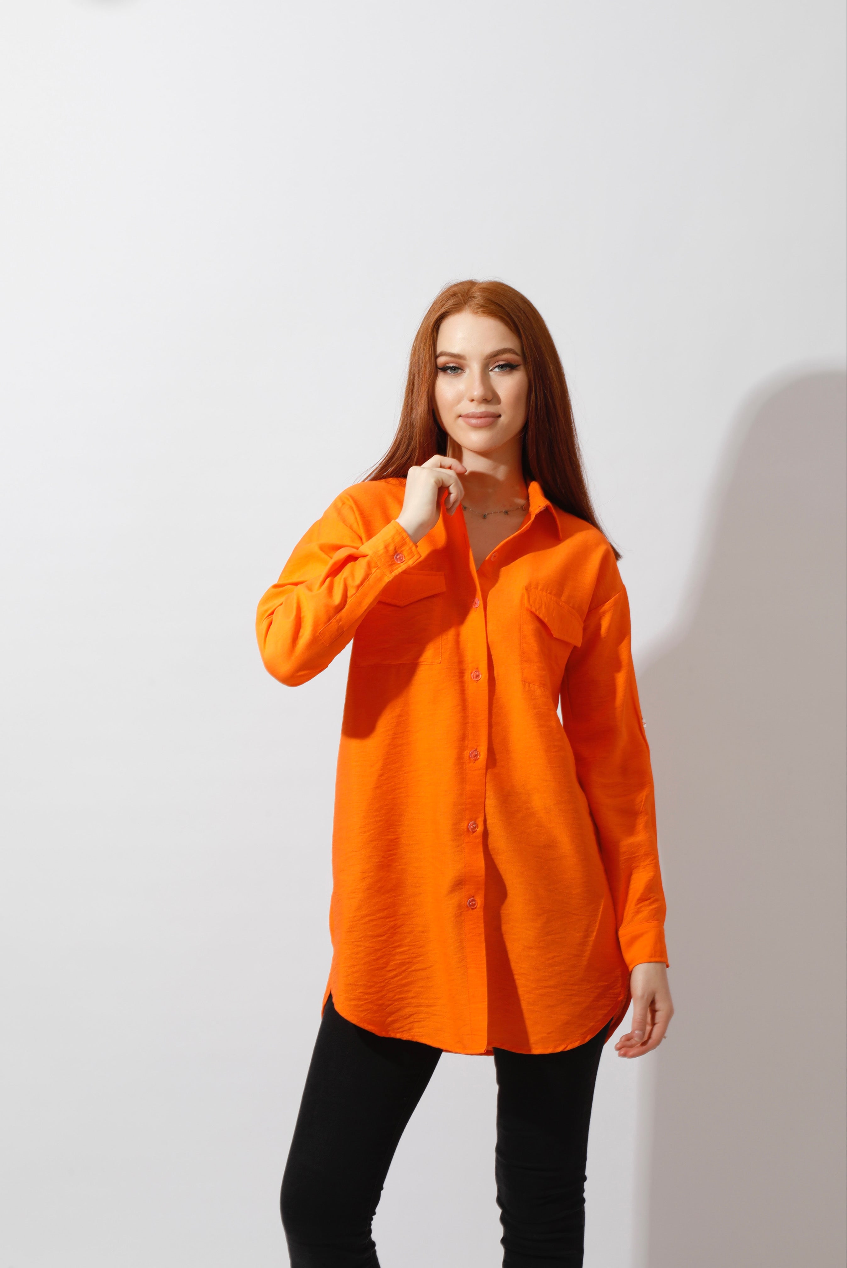 Linen Women's Blouse with Long Sleeves and Two Pockets - EMY & ROSE Boutique