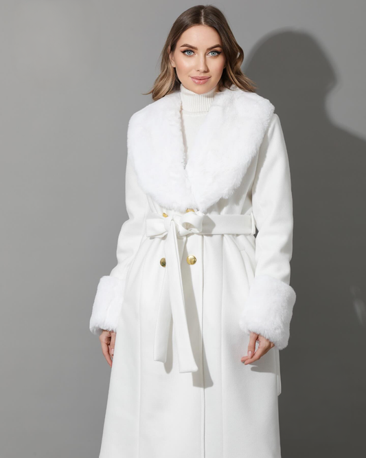 Double breasted White Coat - with belt and Luxuries Fur