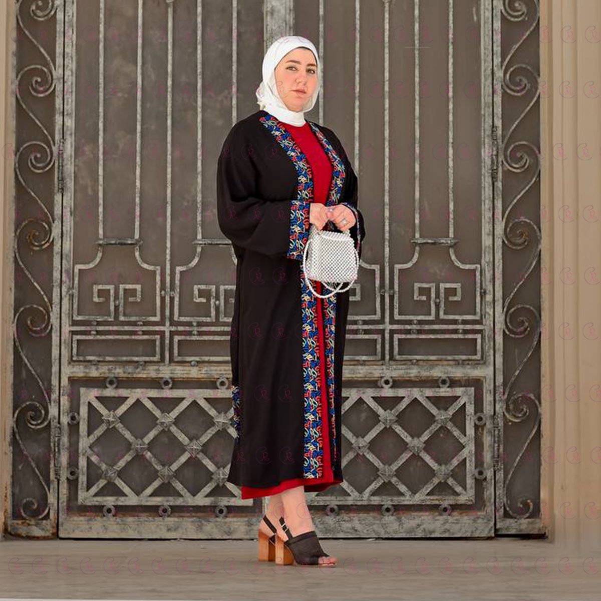 Cardigan Embroidered With Arabic Letters - EMY & ROSE Boutique